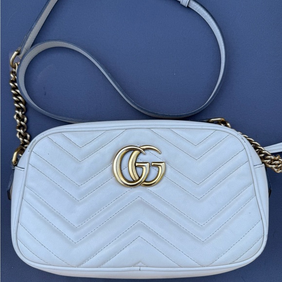 Gucci GG Marmont Camera small quilted leather shoulder bag - Picture 8 of 9